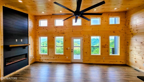 Tiny photo for 2608 Mountain Blvd, Sevierville, TN 37876 (MLS # 1349797)