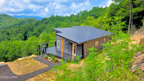 Tiny photo for 2608 Mountain Blvd, Sevierville, TN 37876 (MLS # 1349797)