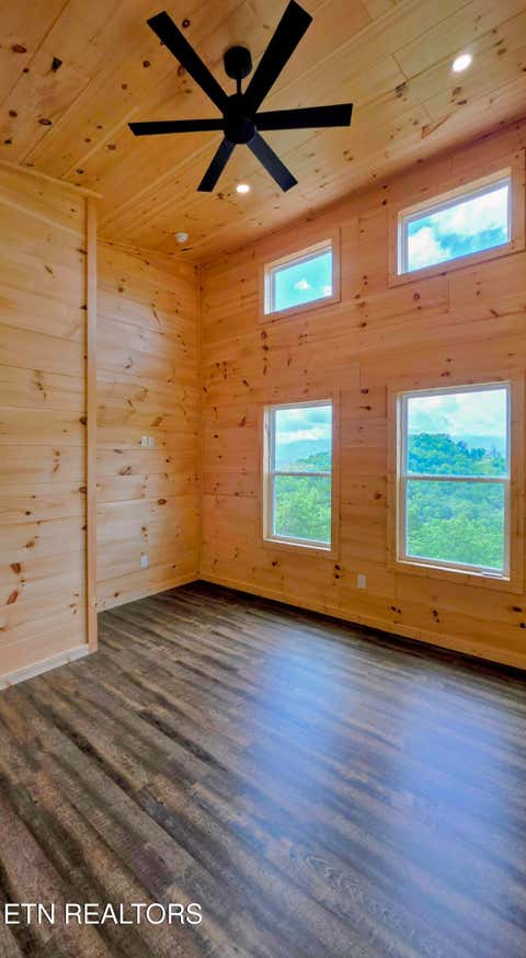 Tiny photo for 2608 Mountain Blvd, Sevierville, TN 37876 (MLS # 1349797)