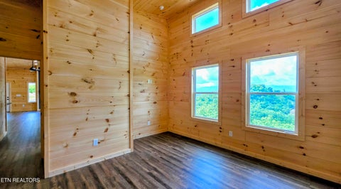 Tiny photo for 2608 Mountain Blvd, Sevierville, TN 37876 (MLS # 1349797)