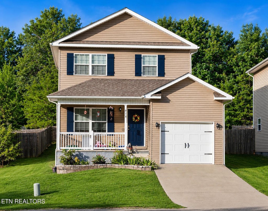 Photo of 978 Norwood Village Lane, Maryville, TN 37801 (MLS # 1347225)