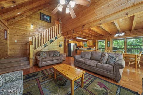 Tiny photo for 3208 White Falcon Way Way #814, Pigeon Forge, TN 37863 (MLS # 1349963)