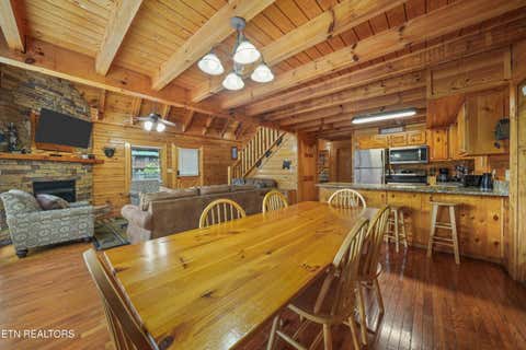 Tiny photo for 3208 White Falcon Way Way #814, Pigeon Forge, TN 37863 (MLS # 1349963)