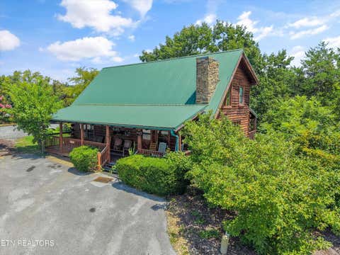 Tiny photo for 3208 White Falcon Way Way #814, Pigeon Forge, TN 37863 (MLS # 1349963)