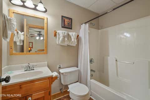 Tiny photo for 3208 White Falcon Way Way #814, Pigeon Forge, TN 37863 (MLS # 1349963)