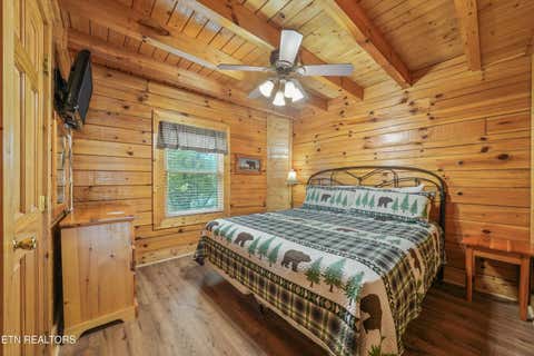 Tiny photo for 3208 White Falcon Way Way #814, Pigeon Forge, TN 37863 (MLS # 1349963)