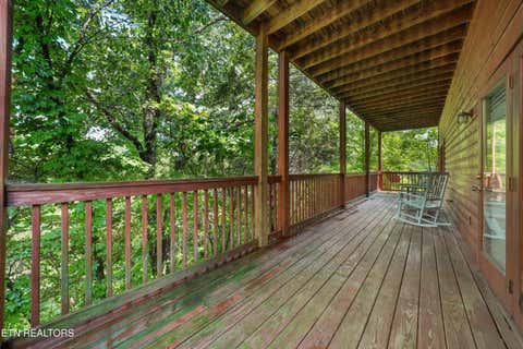 Tiny photo for 3208 White Falcon Way Way #814, Pigeon Forge, TN 37863 (MLS # 1349963)