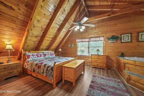 Tiny photo for 3208 White Falcon Way Way #814, Pigeon Forge, TN 37863 (MLS # 1349963)