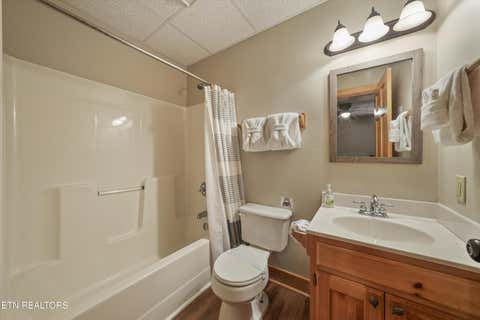 Tiny photo for 3208 White Falcon Way Way #814, Pigeon Forge, TN 37863 (MLS # 1349963)