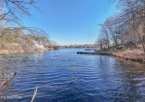 Photo of 102 Tennessee Ave, Crossville, TN 38555 (MLS # 1326964)