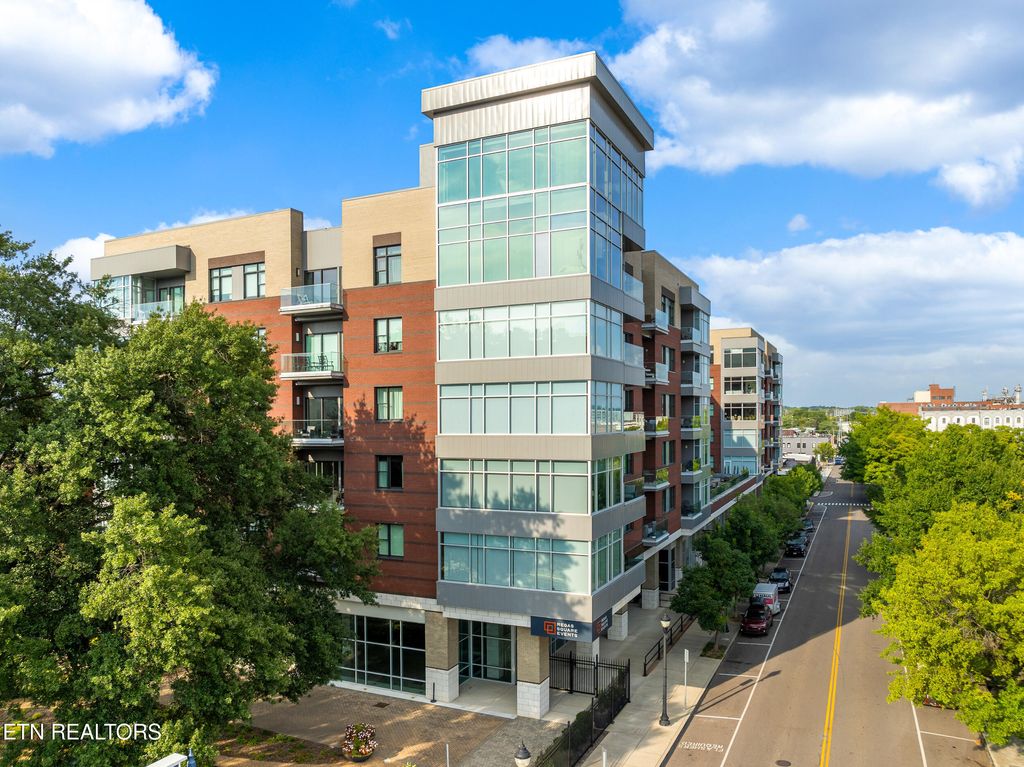 Photo of 333 W Depot Ave #617, Knoxville, TN 37917 (MLS # 1315268)