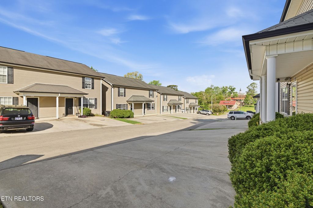 Photo of 4746 Forest Landing Way, Knoxville, TN 37918 (MLS # 1337135)