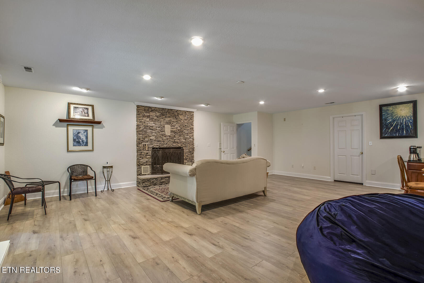 Loudon, Tennessee 37774, United States, 3 Bedrooms Bedrooms, ,3 BathroomsBathrooms,Residential,Active,149412