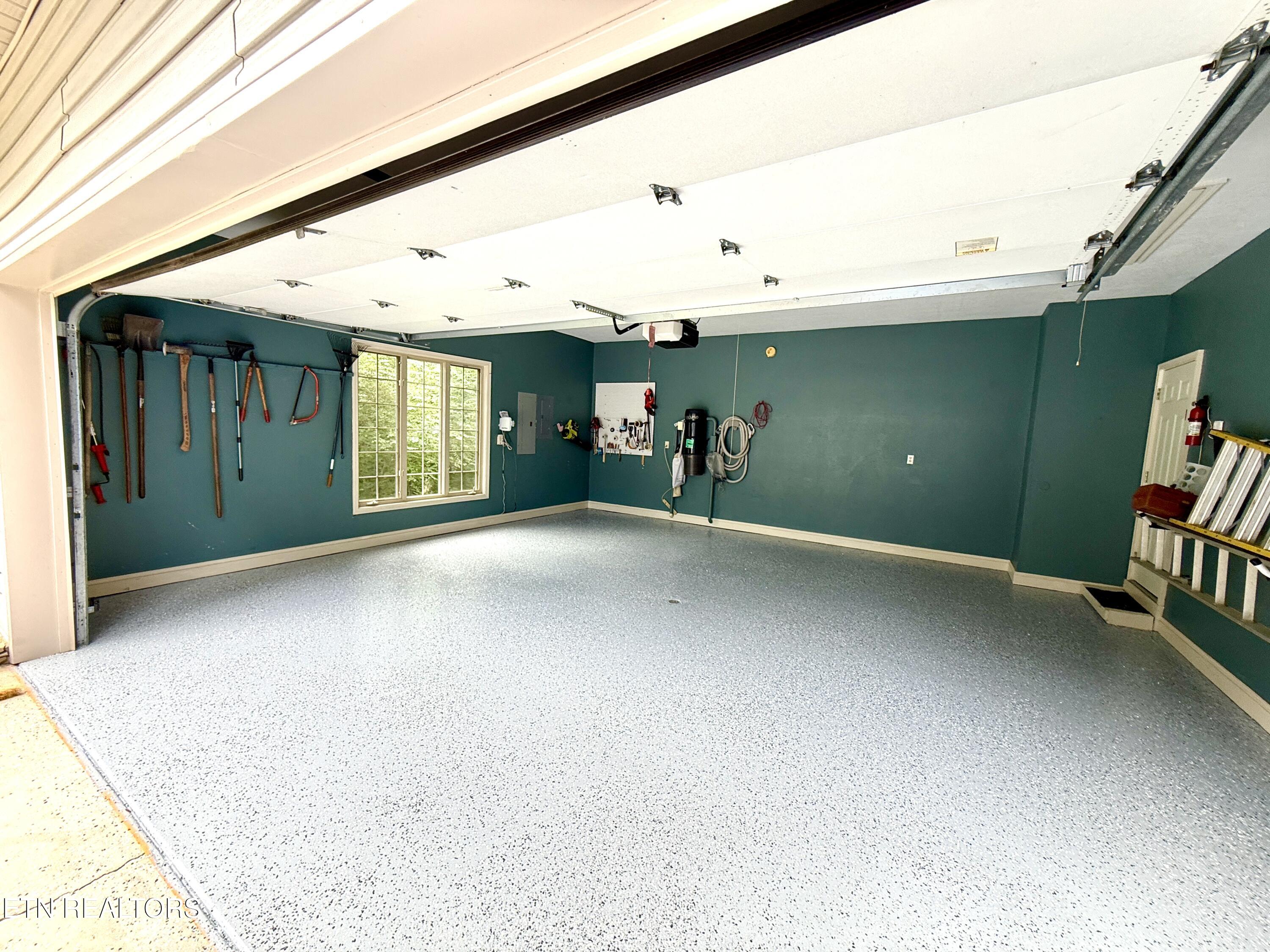 Loudon, Tennessee 37774, United States, 3 Bedrooms Bedrooms, ,3 BathroomsBathrooms,Residential,Active,149412