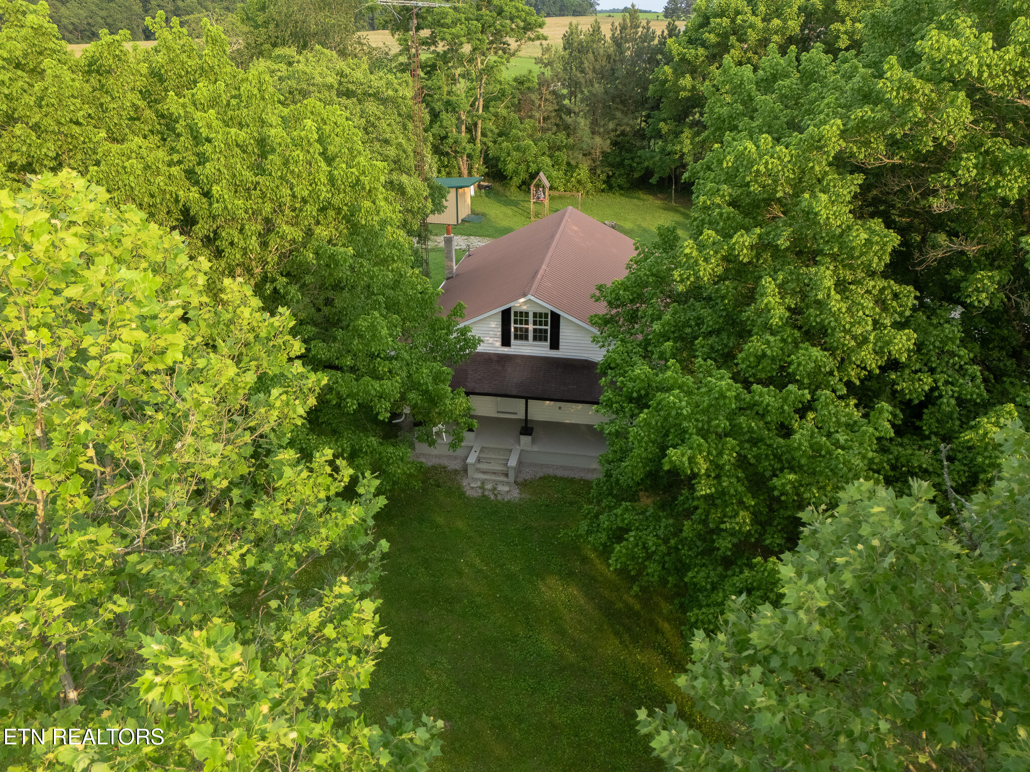 2530 Roslin Rd