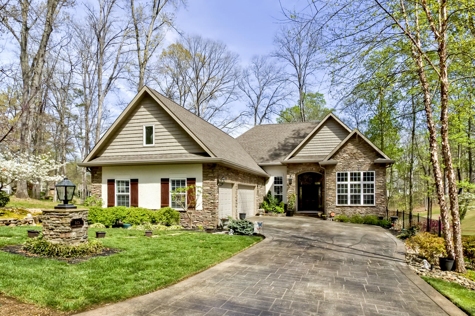 Photo 1 of 39 — 125 Inata Circle, Loudon, TN 37774