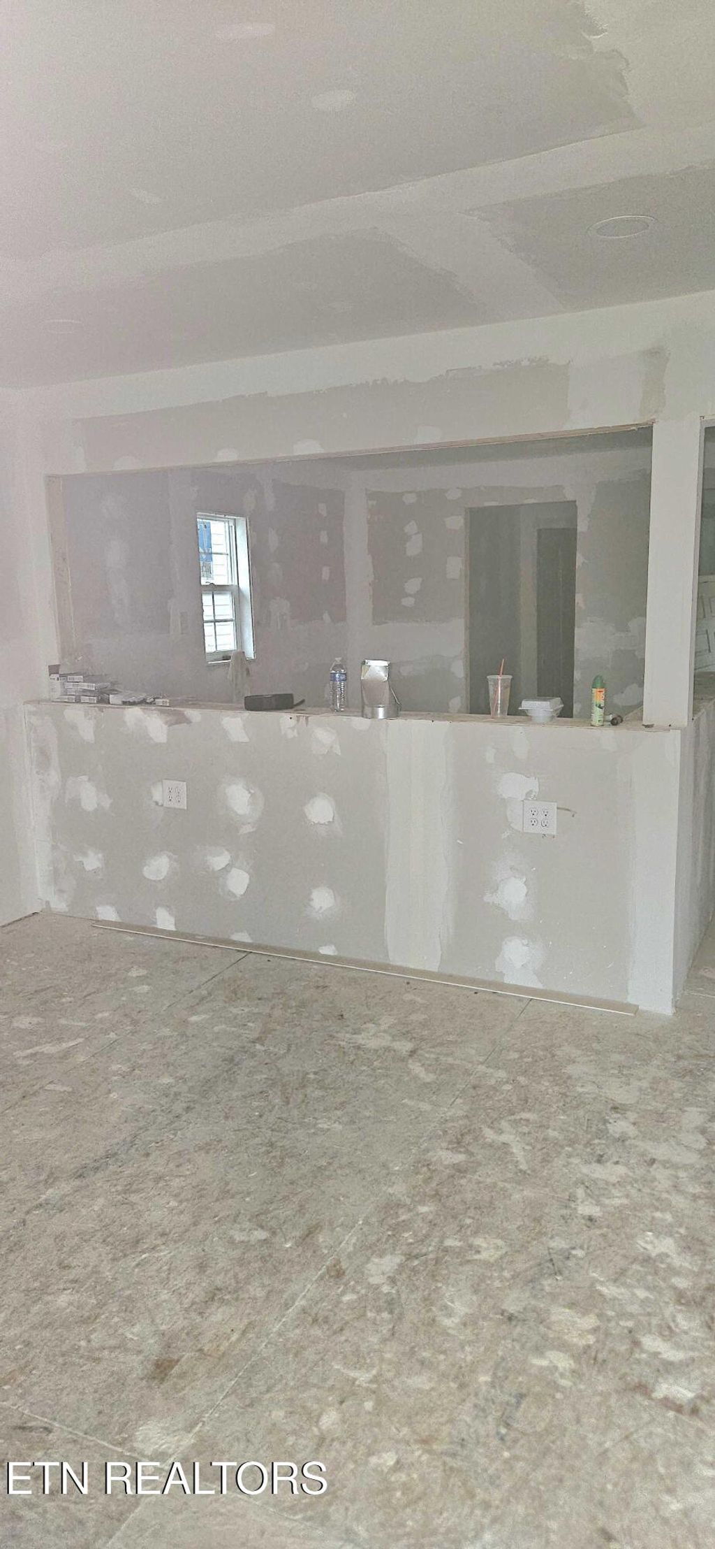 Photo of 903 Kyle St, LaFollette, TN 37766 (MLS # 1324173)