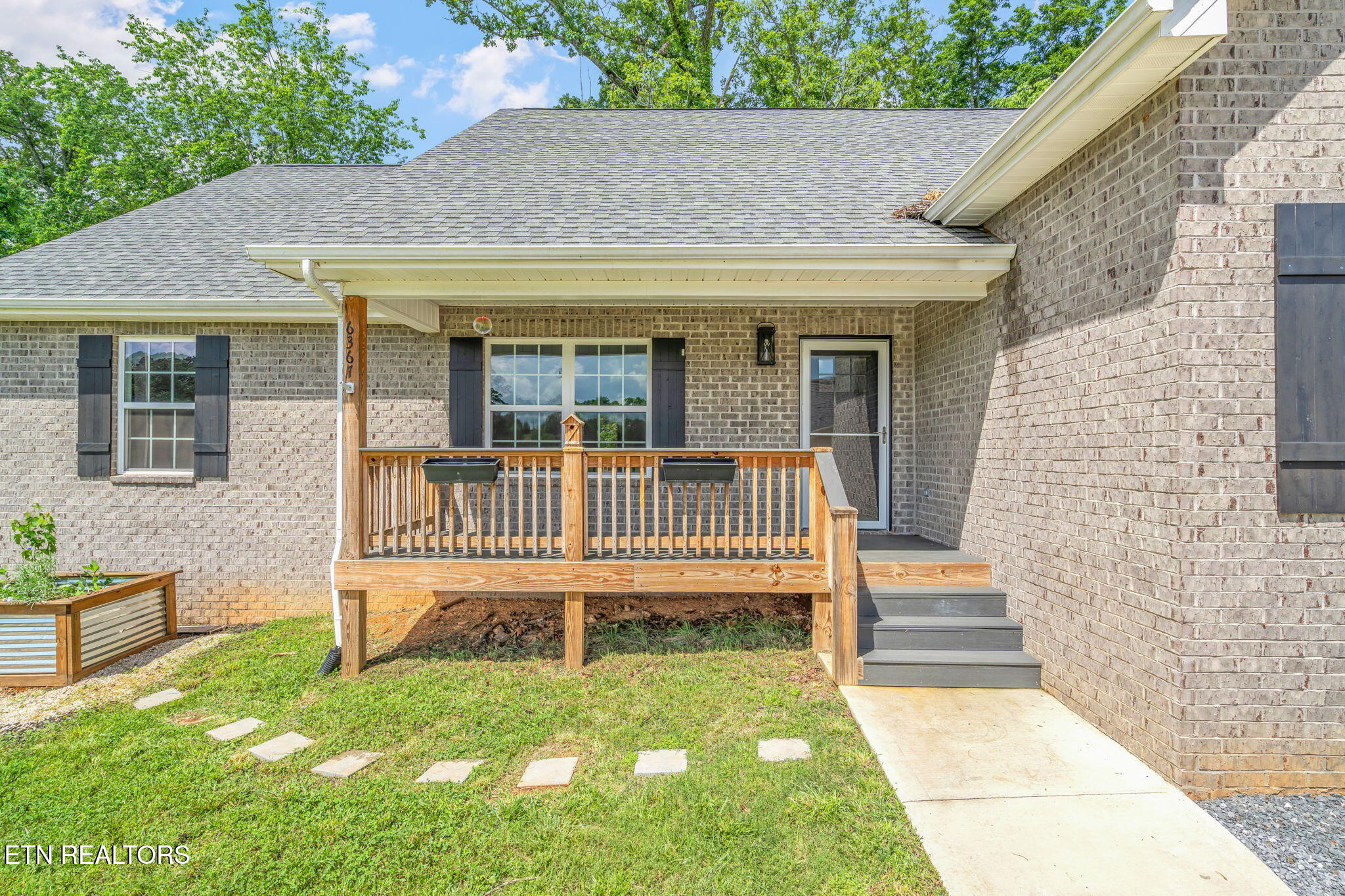 6367 Nine Mile Rd