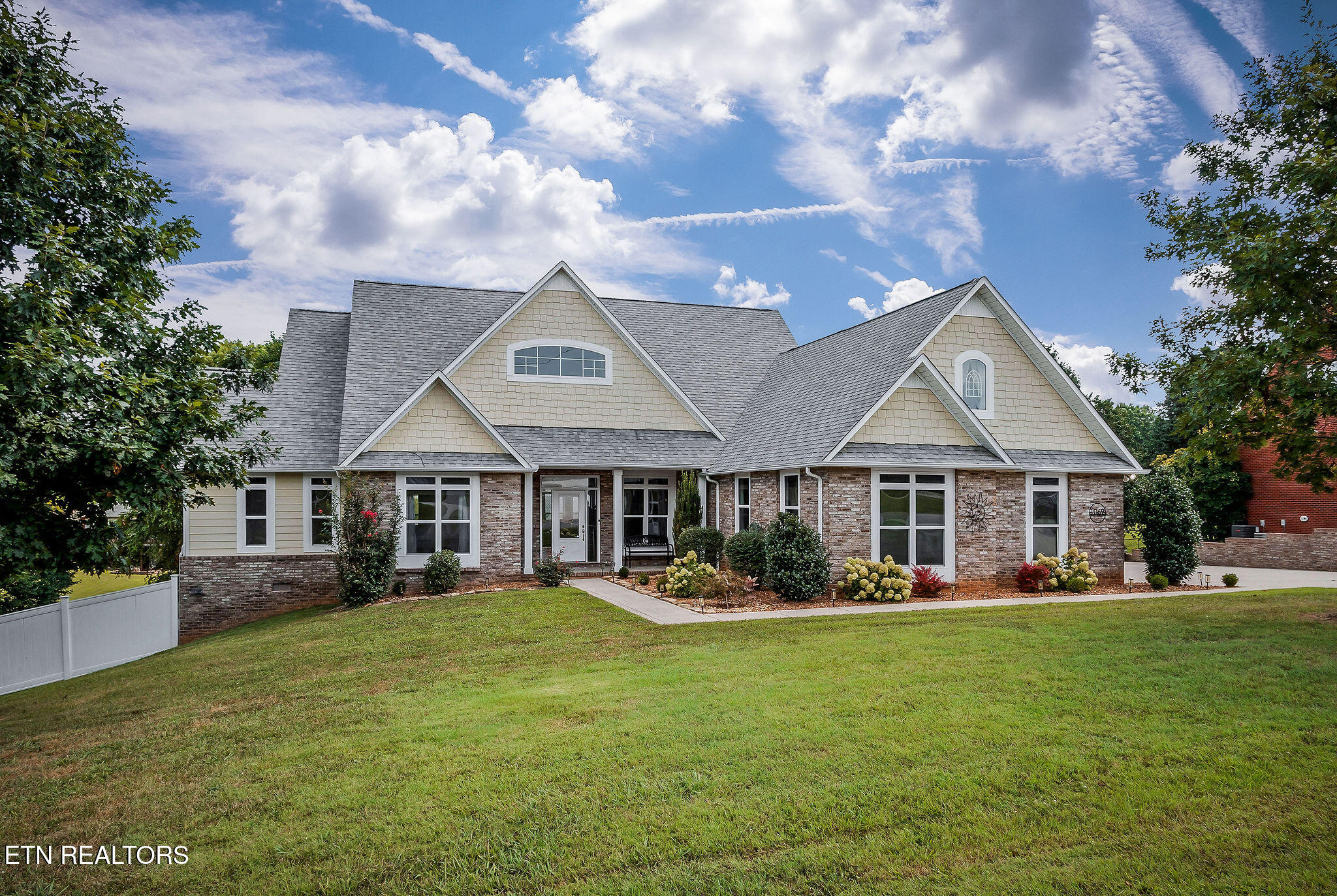 1069 River Bend Dr Drive
