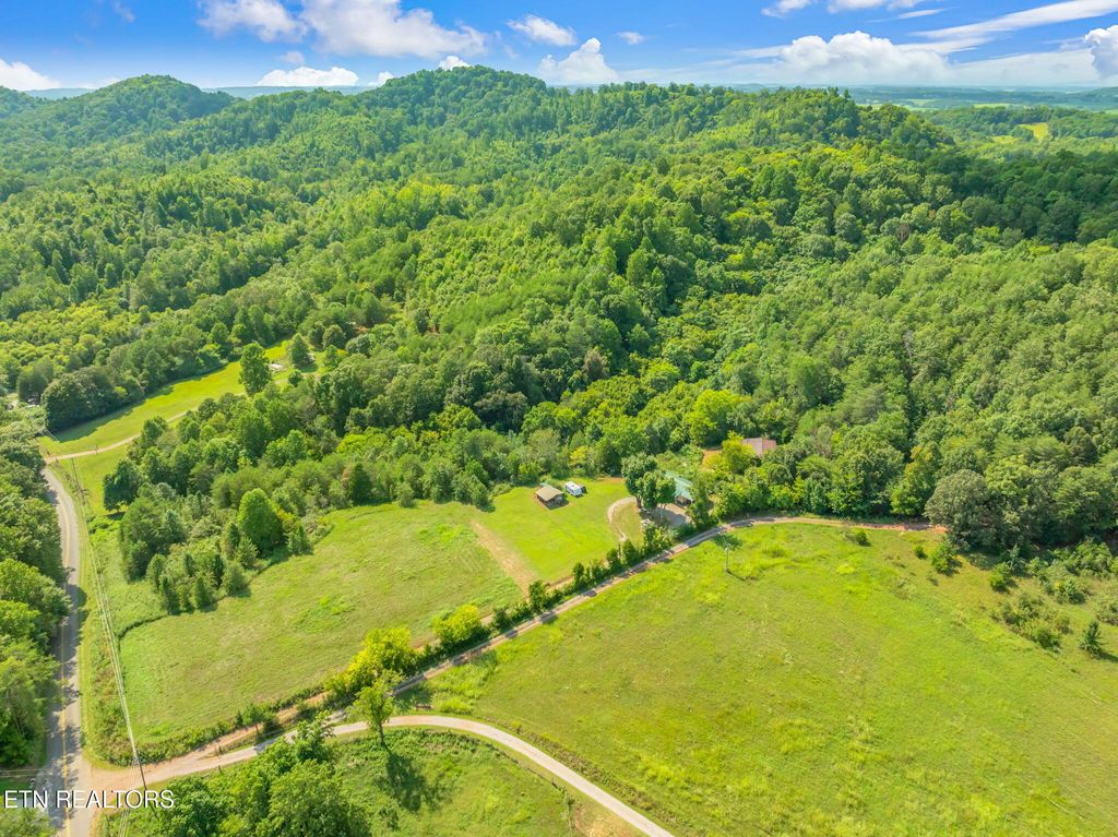 Photo of 489 Acorn Gap Rd, Sweetwater, TN 37874 (MLS # 1312901)