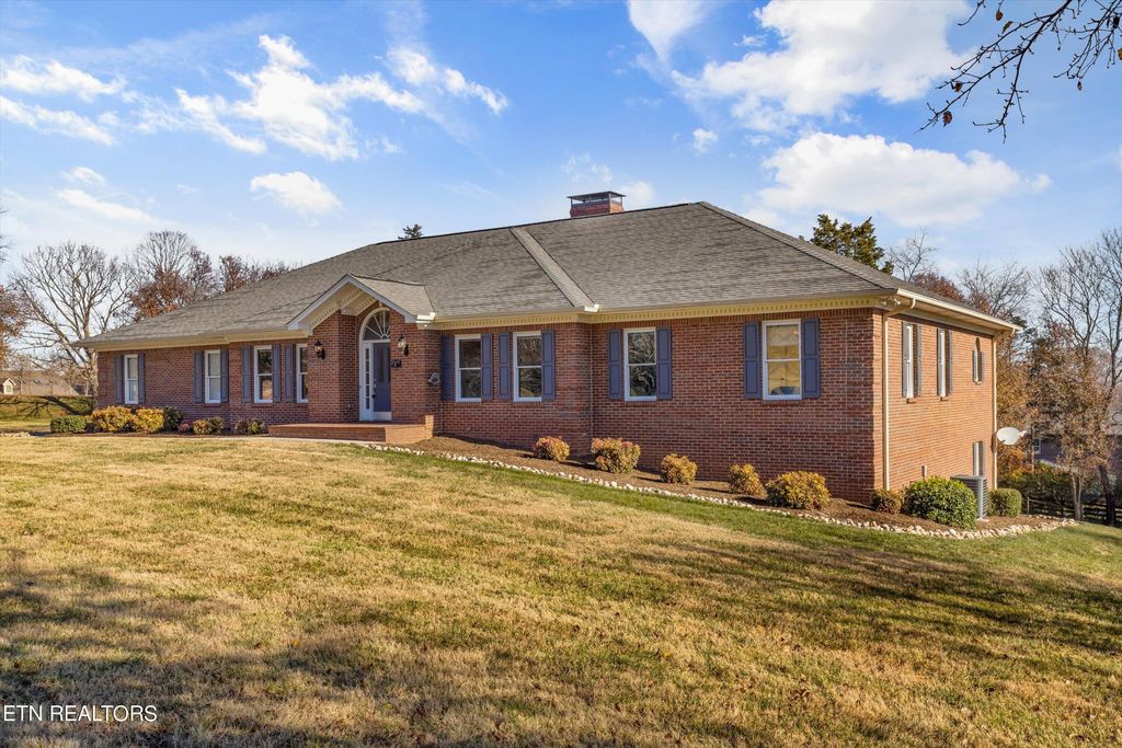 Photo of 308 Triple Crown Blvd, Farragut, TN 37934 (MLS # 1247436)
