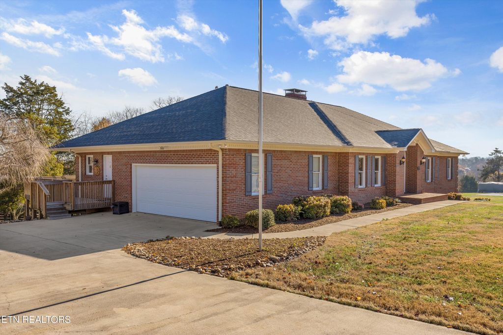 Photo of 308 Triple Crown Blvd, Farragut, TN 37934 (MLS # 1247436)
