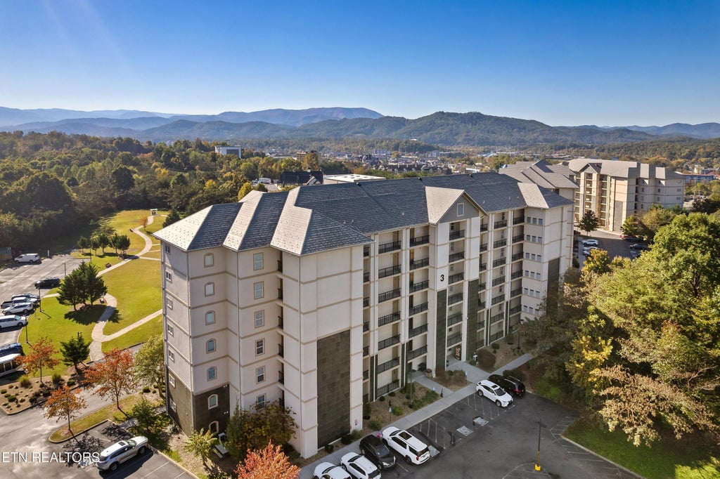 Photo of 124 Plaza Drive #UNIT 3704, Pigeon Forge, TN 37863 (MLS # 1353878)