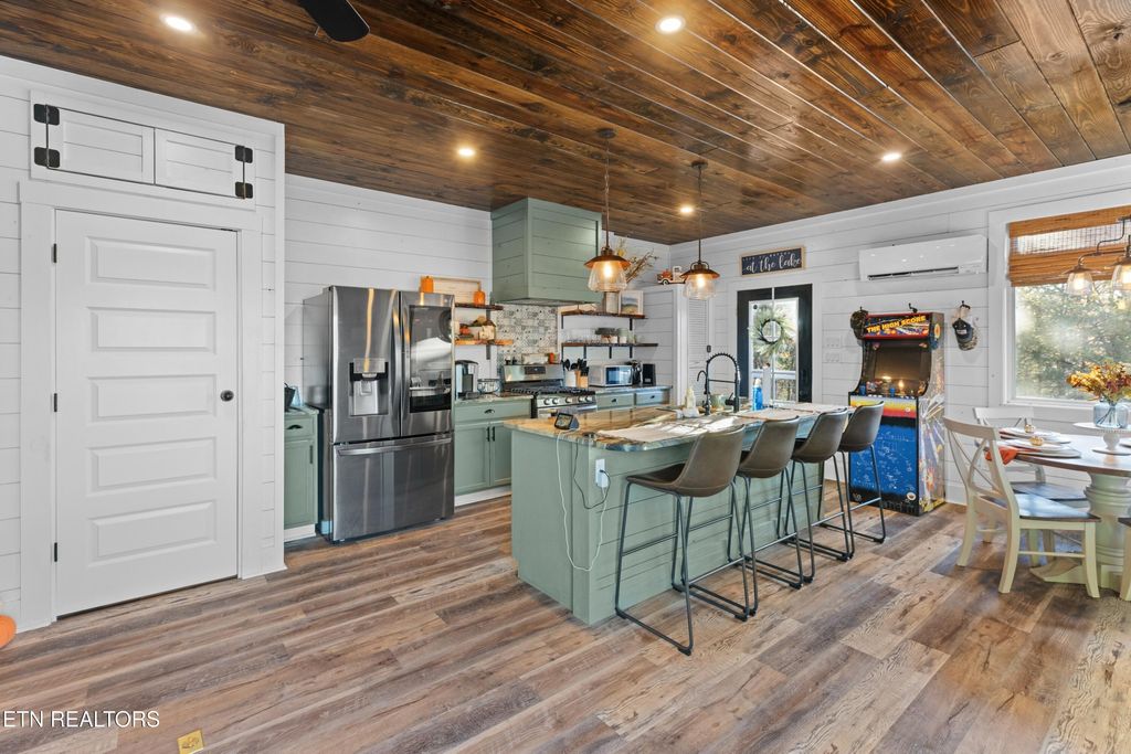 Photo of 1905 Variety Way Way, Dandridge, TN 37725 (MLS # 1283068)