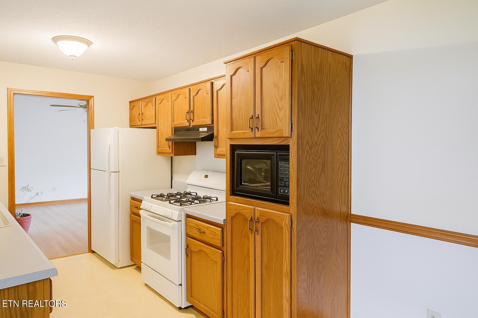 516 Cherokee Hills Rd