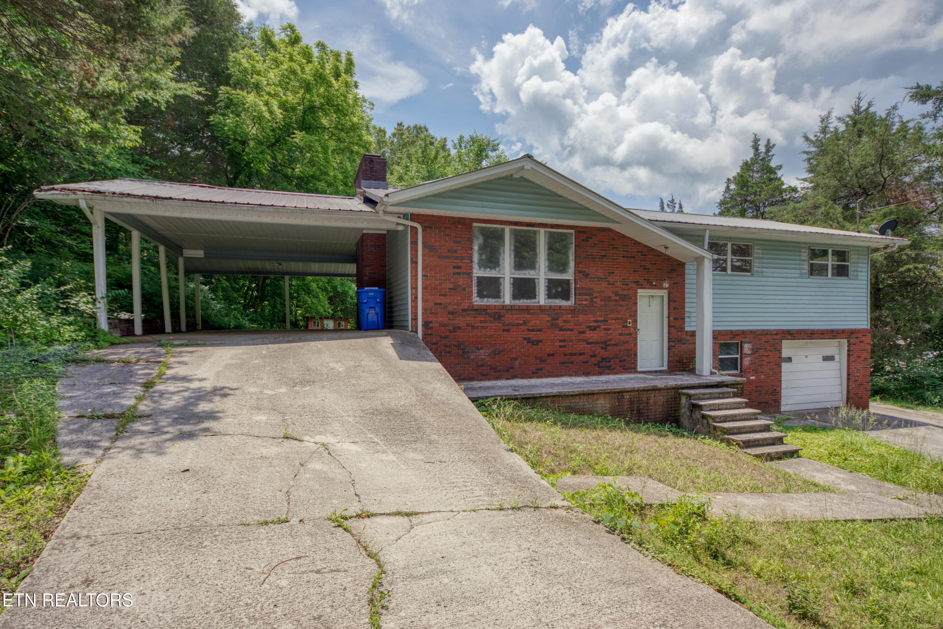 220 Industrial Park Lane