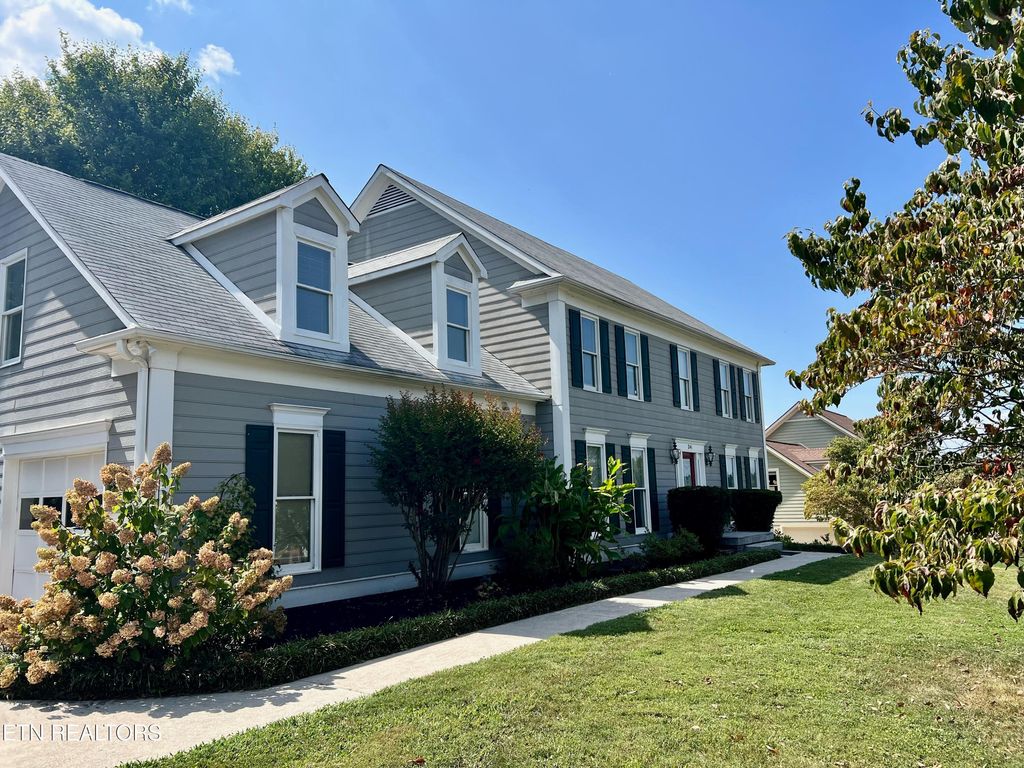 Photo of 241 Long Bow Rd, Farragut, TN 37934 (MLS # 1274677)