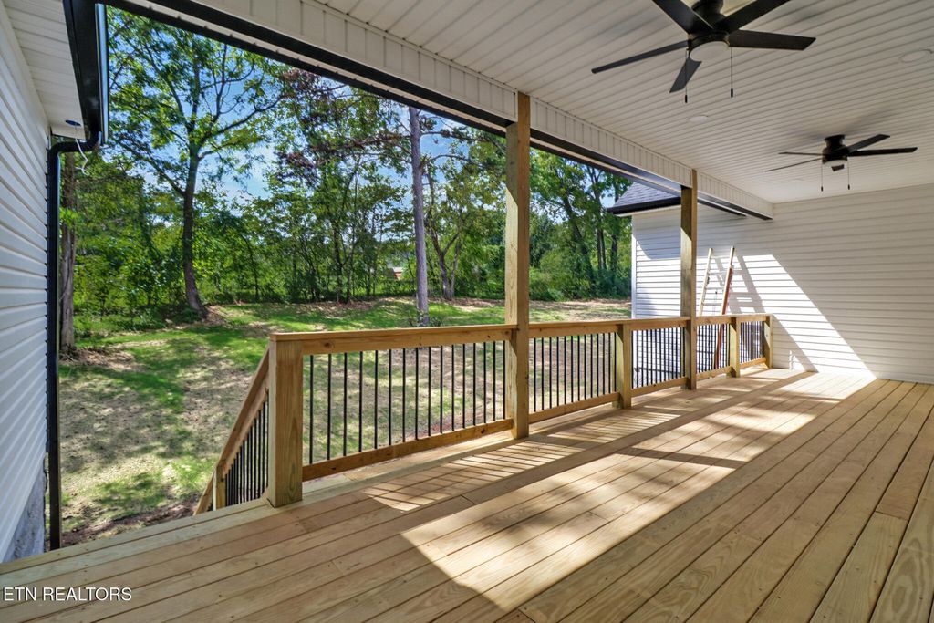 Photo of 108 Chestnut View Drive, Kingston, TN 37763 (MLS # 1313296)