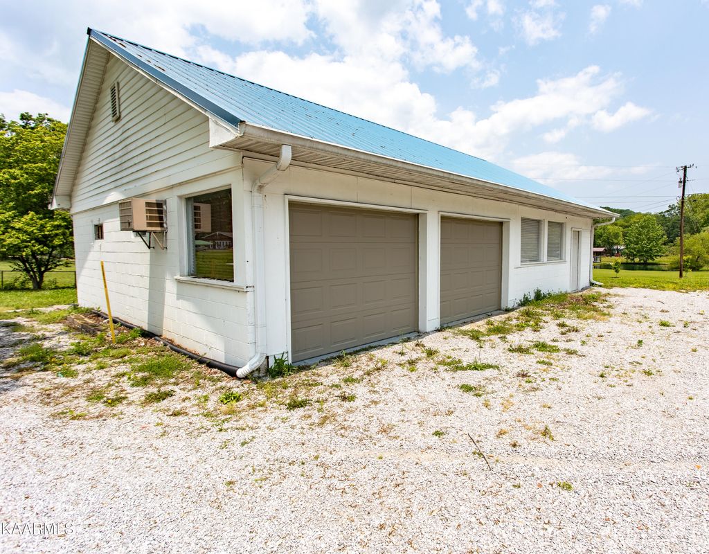 Photo of 5933 Knoxville Hwy, Oliver Springs, TN 37840 (MLS # 1227946)