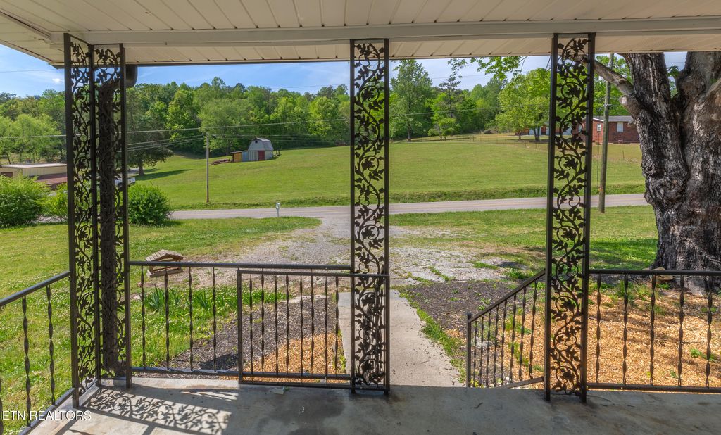 Photo of 1700 W Brushy Valley Drive, Powell, TN 37849 (MLS # 1334705)