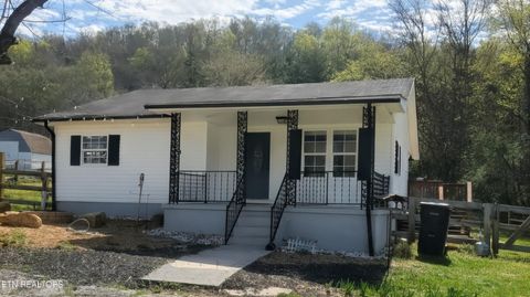 Photo of 1700 W Brushy Valley Drive, Powell, TN 37849 (MLS # 1334705)