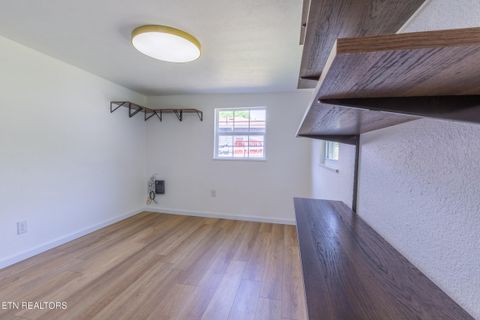 Tiny photo for 1700 W Brushy Valley Drive, Powell, TN 37849 (MLS # 1334705)