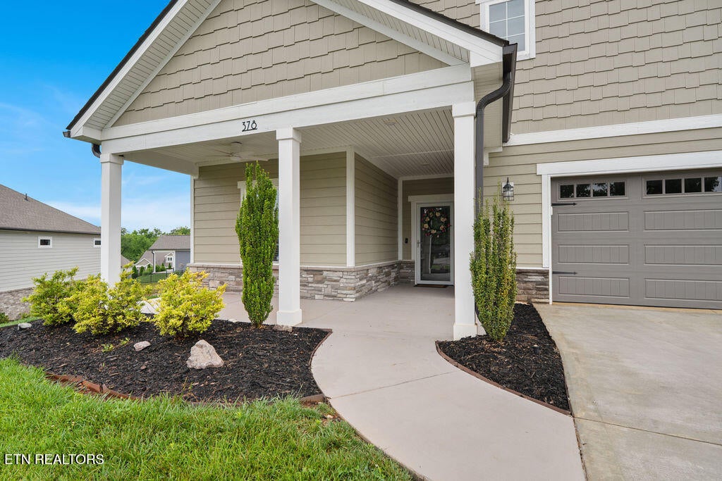 Photo of 378 Cedar Branch Tr, Lenoir City, TN 37772 (MLS # 1341754)