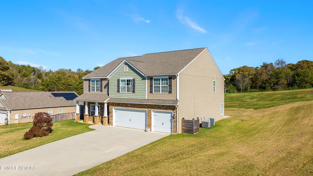 Photo of 2938 Sagegrass Drive, Louisville, TN 37777 (MLS # 1282489)