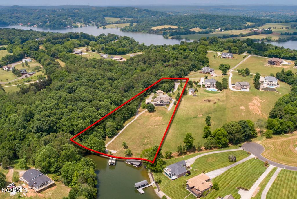 Photo of 4027 Tidewater Rd, Louisville, TN 37777 (MLS # 1225722)