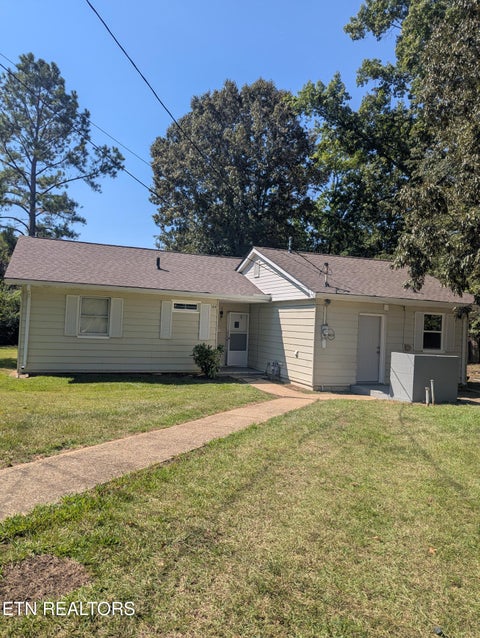 Photo of 120 Marietta Circle, Oak Ridge, TN 37830 (MLS # 1355914)
