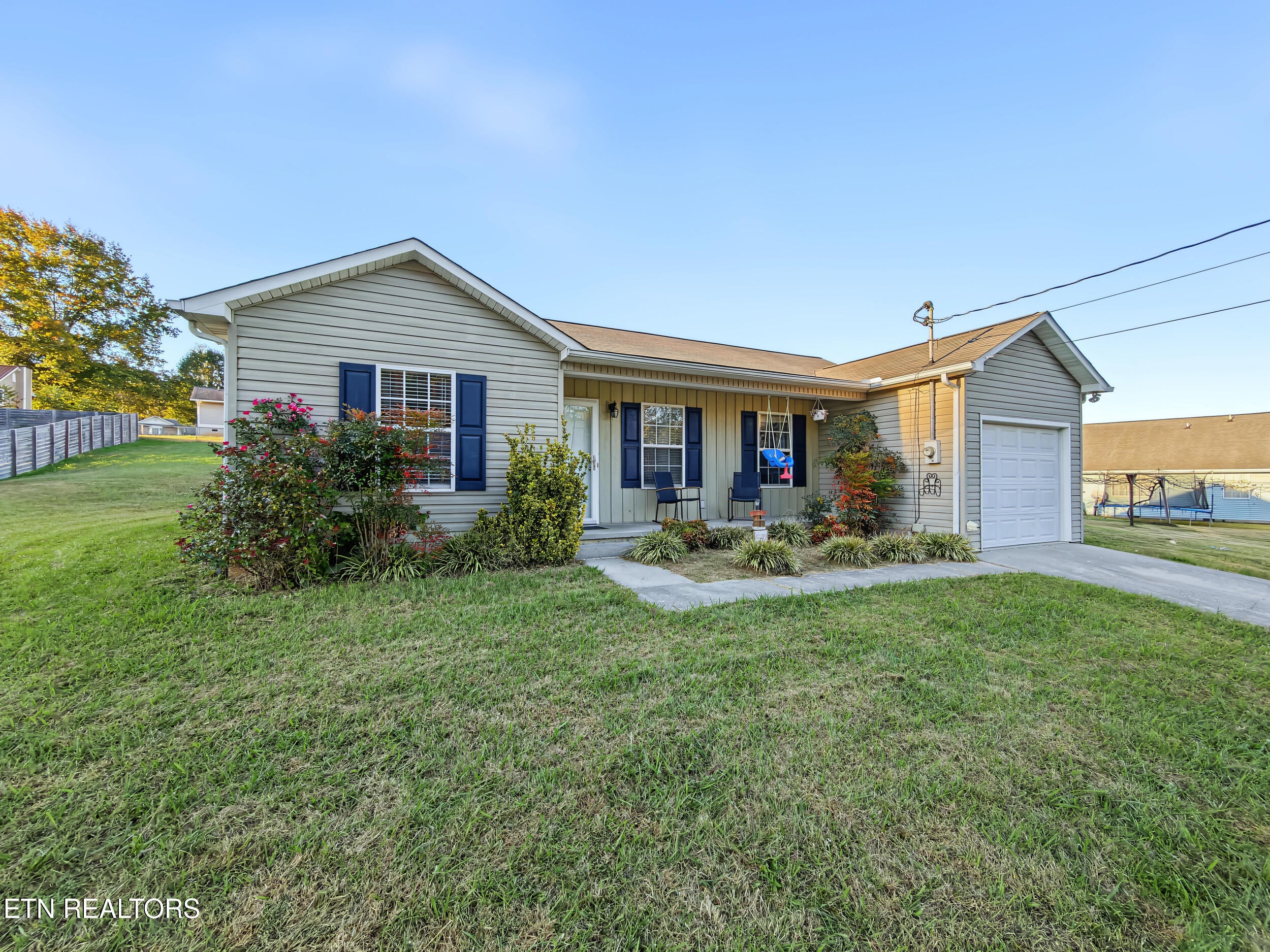 130 W Melissa Dawn Lane