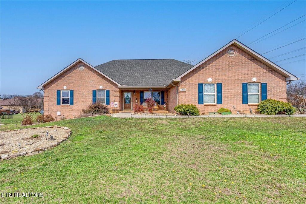 Photo of 1012 Andover Blvd, Alcoa, TN 37701 (MLS # 1331285)