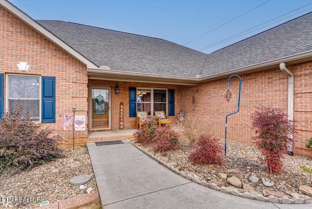 Photo of 1012 Andover Blvd, Alcoa, TN 37701 (MLS # 1331285)