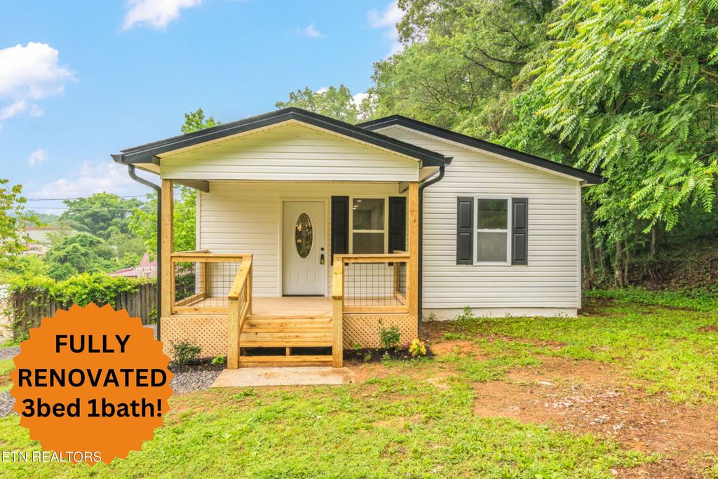 Photo of 600 N Trinity Ave, Rockwood, TN 37854 (MLS # 1301812)