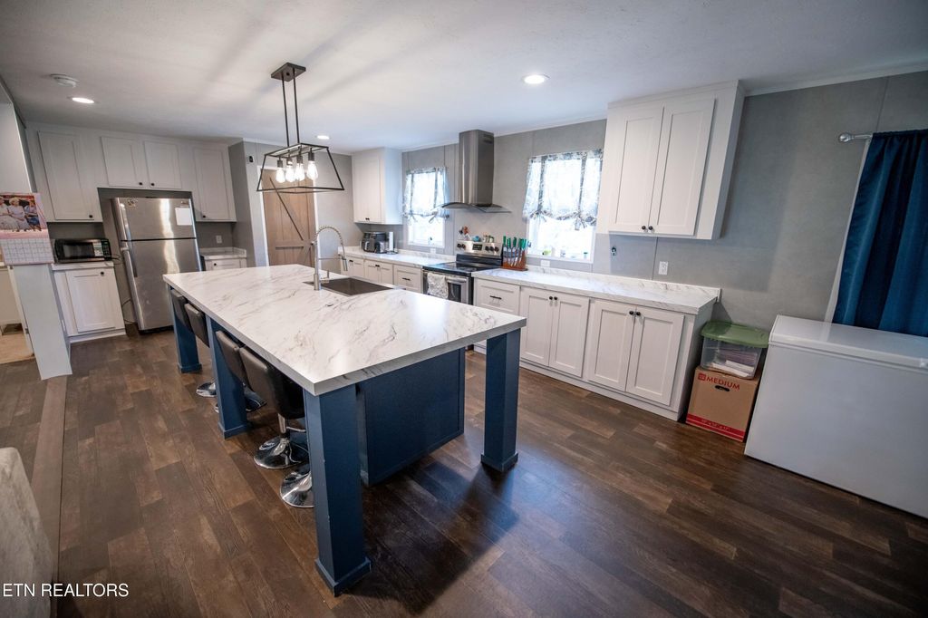 Photo of 227 Woodby Fridley Rd, Sweetwater, TN 37874 (MLS # 1315500)