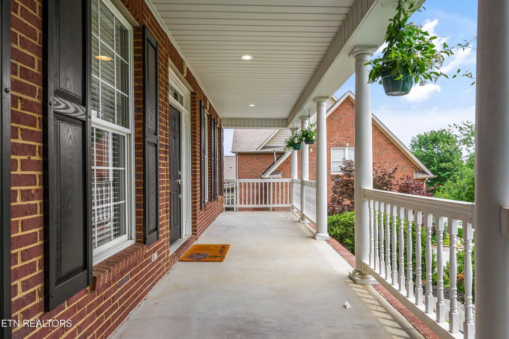 Photo of 9211 Manor Crest Lane, Knoxville, TN 37922 (MLS # 1342657)