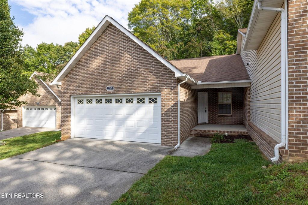 Photo of 4434 Avery Village Way, Knoxville, TN 37921 (MLS # 1317149)