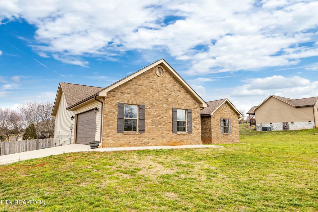 Photo of 1512 Donnie's Way, Greenback, TN 37742 (MLS # 1292625)