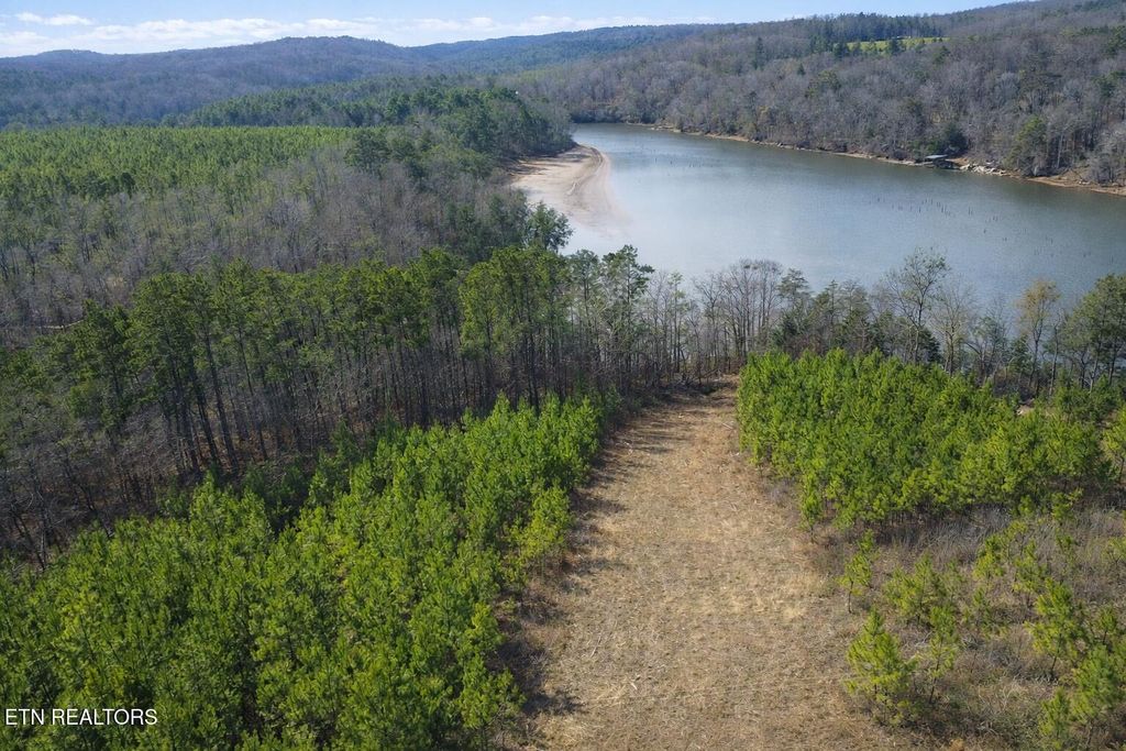 Photo of Saddleback Dr, Vonore, TN 37885 (MLS # 1326521)