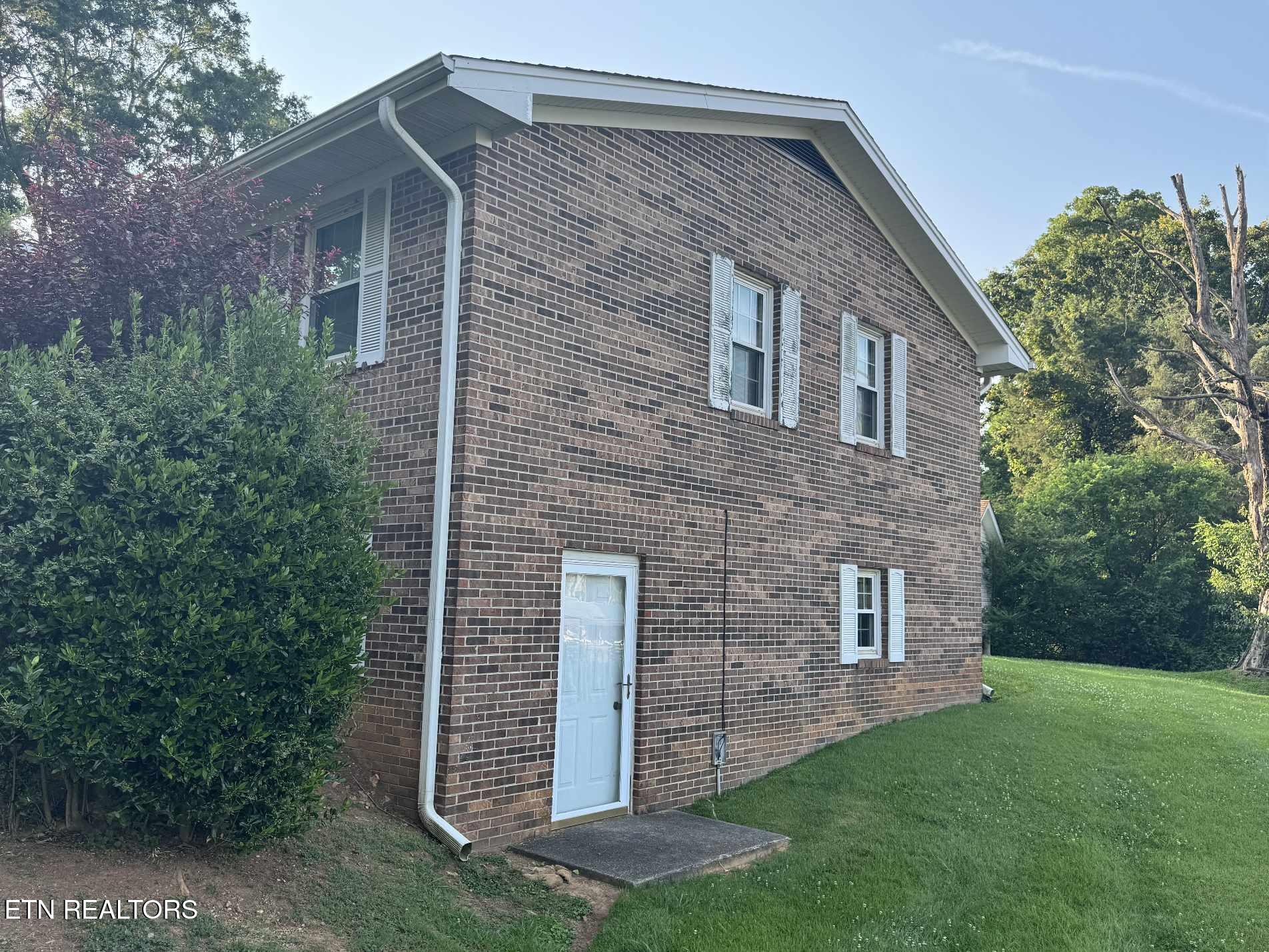 1370 Niles Ferry Rd